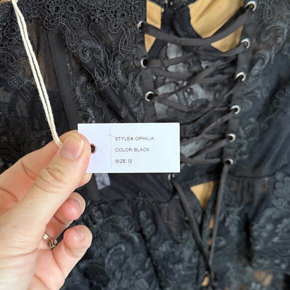 New NWT V. Chapman Ophilia Dress — Black Size 12 - Picture 6 of 8